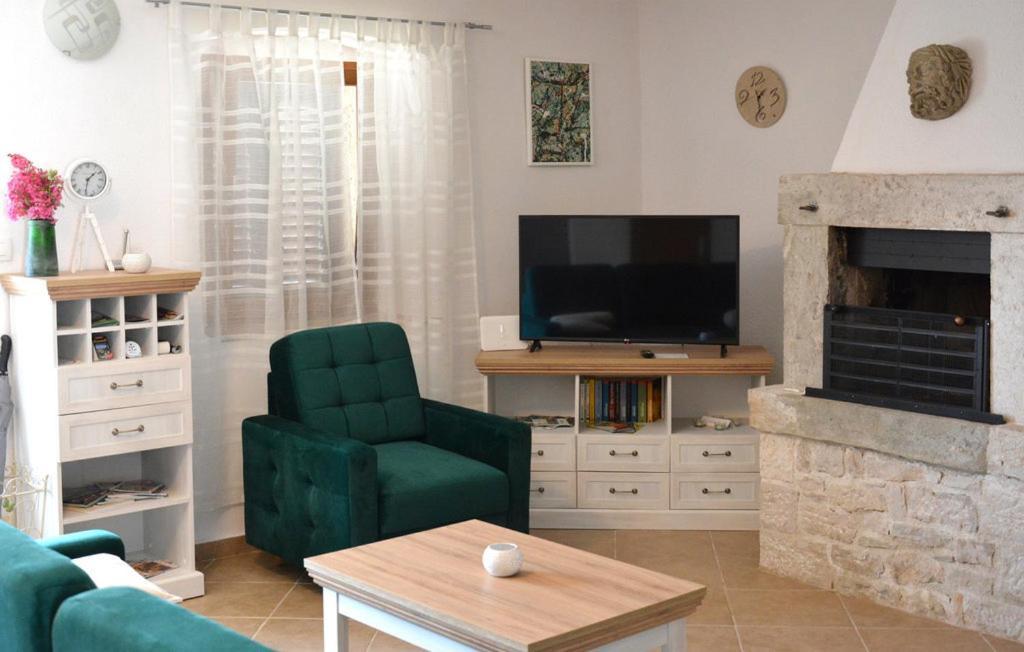 Casa Ferata - Holiday Home Vizinada Bagian luar foto